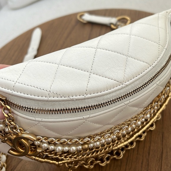⭐️RUNWAY⭐️CHANEL All About Chains Bum Bag Fanny Waist Belt Bag ✨Limited Edition✨ - Picture 14 of 17